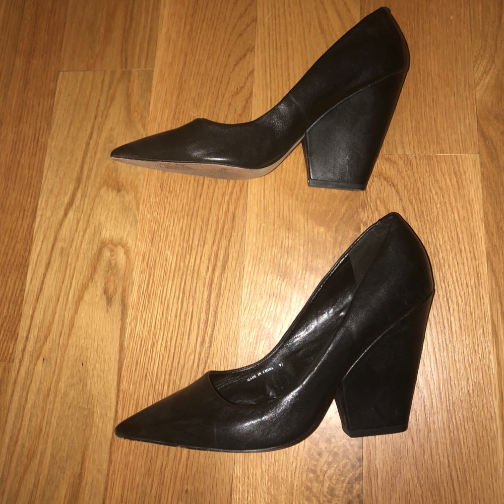 Dolce Vita pointy toe, block heel